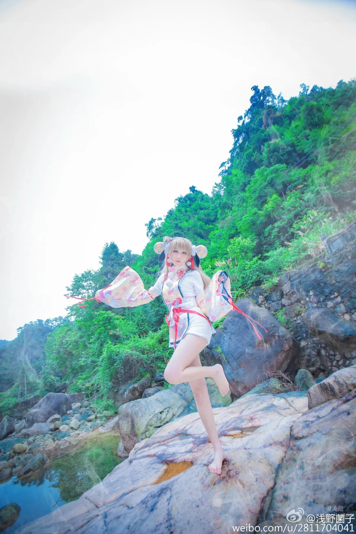 浅野菌子- 可爱双马尾写真_22