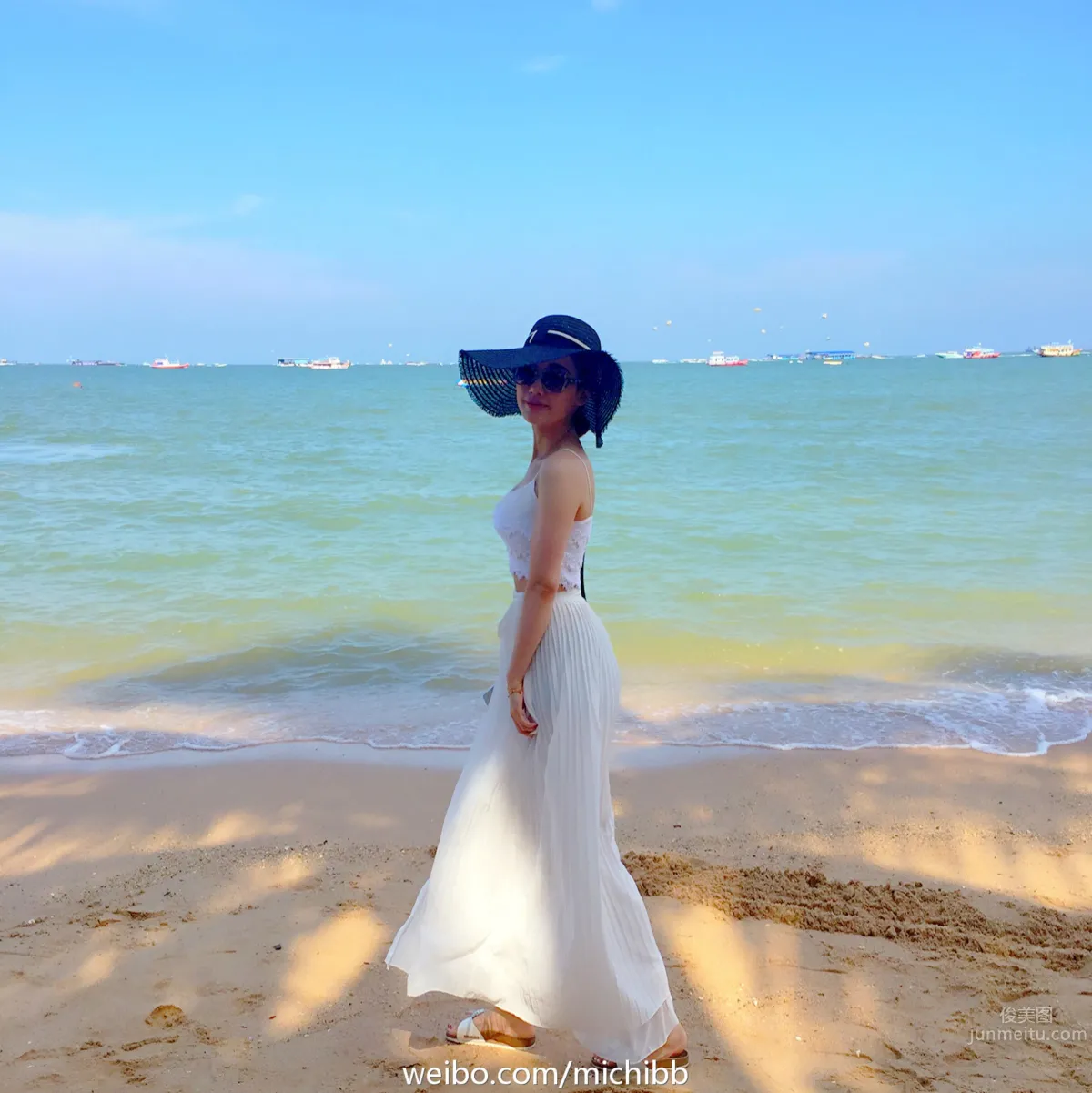 Michi_Ho(何嘉儿)- 微博私房照_1