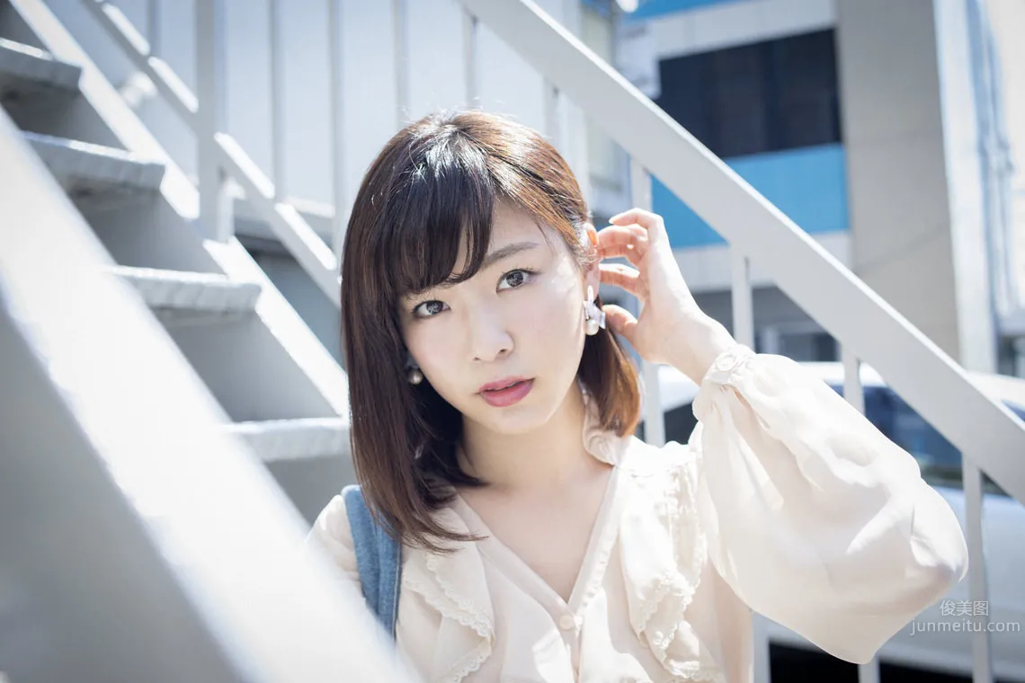 河村美咲- 透き通るような色白美女 11