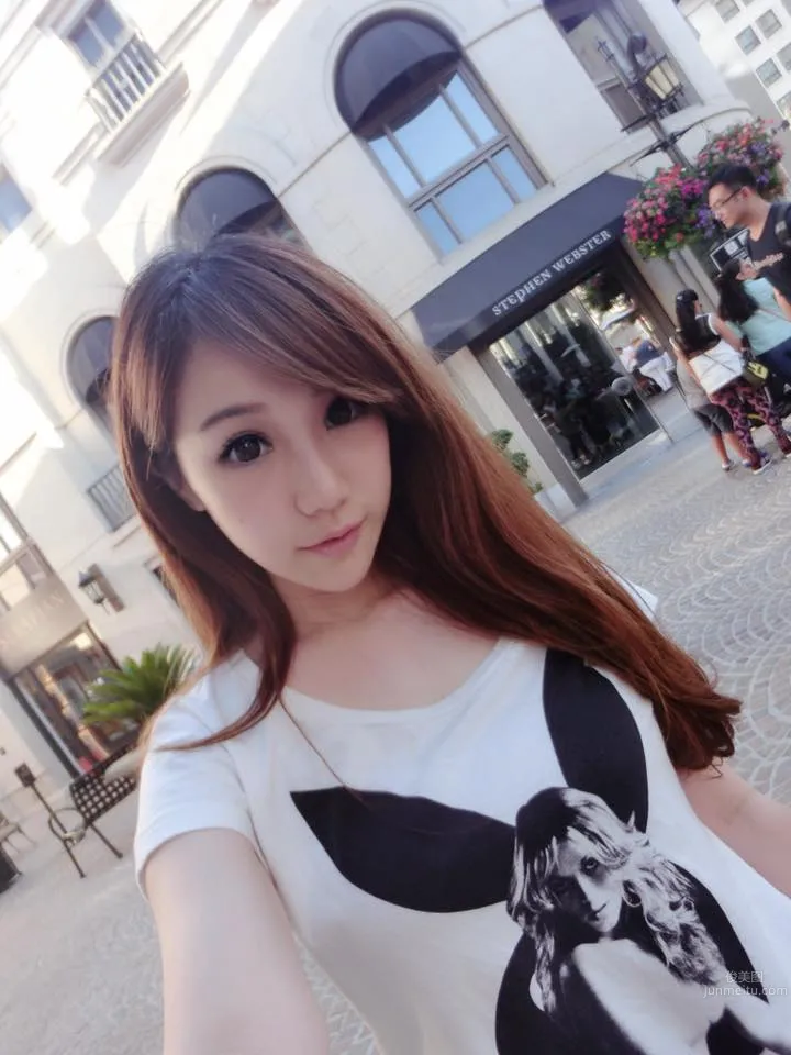 Xiao Rong (Huang Rongan) - 32C Cute Sweetheart Video Game Beauty SG photo 10