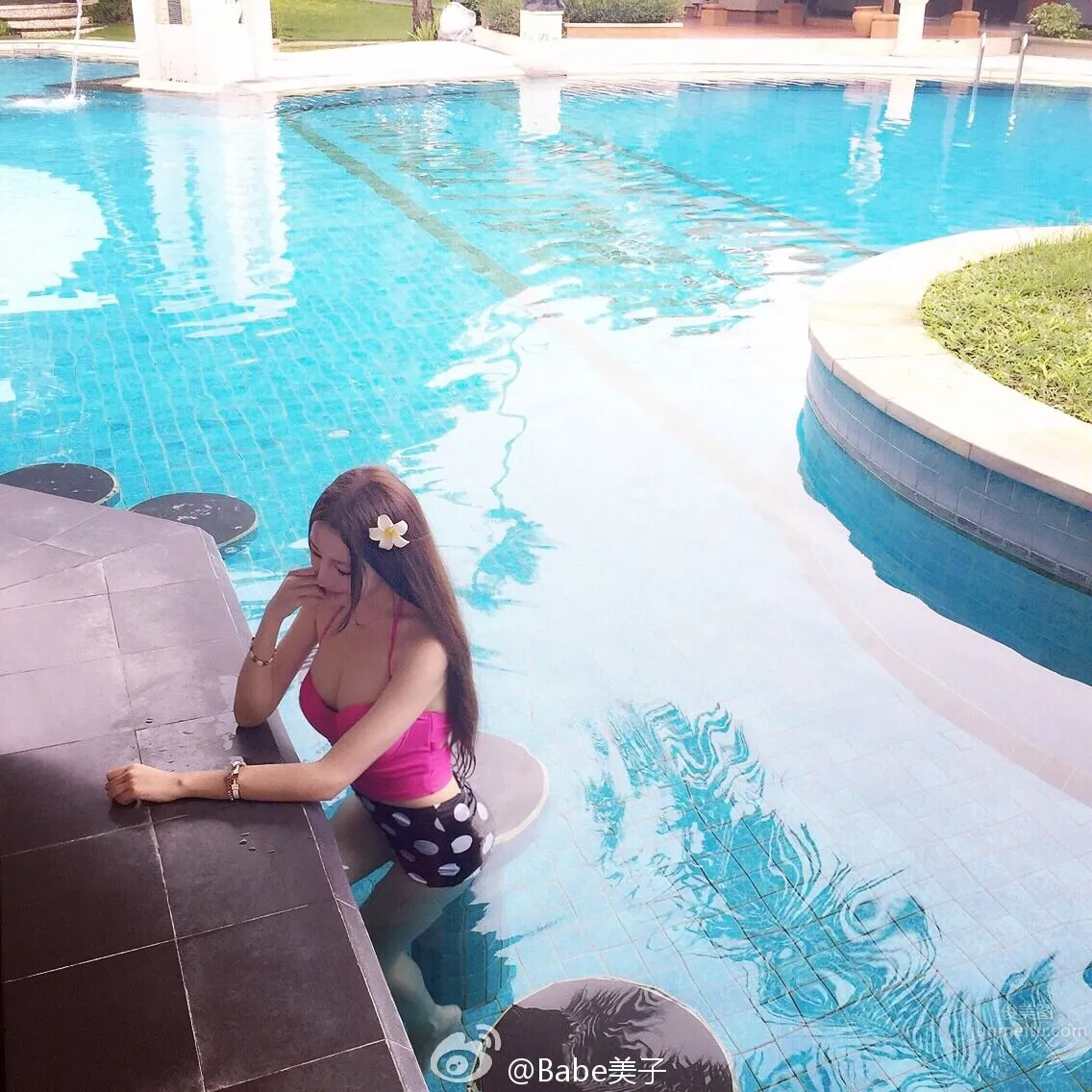 Babe Meizi - Weibo Gorgeous Private Shoot Photos photo 19