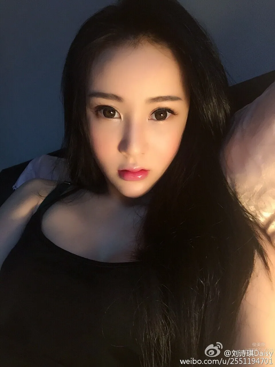 Liu Shiqi: Daisy photo 16