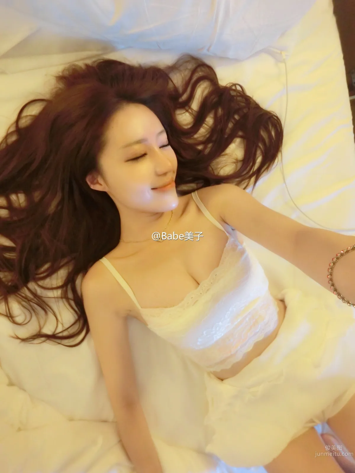 Babe Meizi - Weibo Gorgeous Private Shoot Photos photo 11