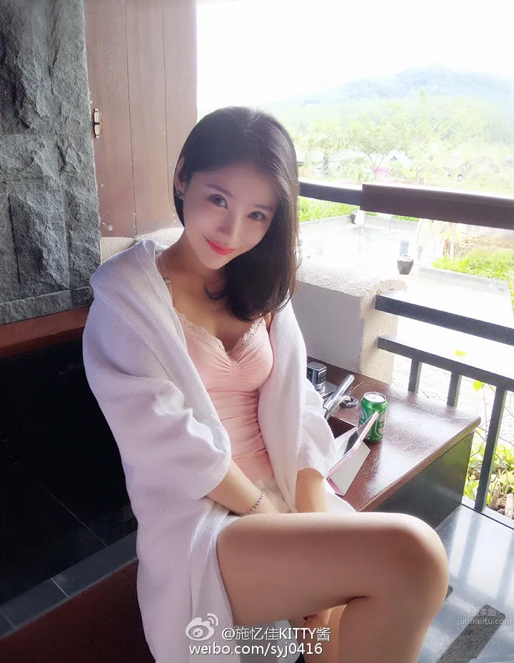 Shi Yijia: Ashley photo 19