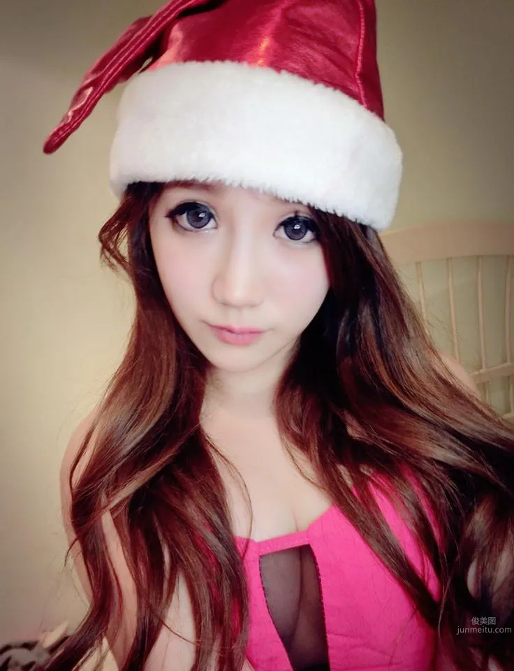 Xiao Rong (Huang Rongan) - 32C Cute Sweetheart Video Game Beauty SG photo 29