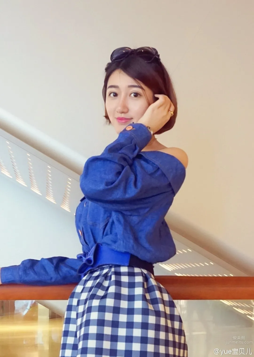 yue Bao Bei Er (Wang Yue) - Fresh Short Hair Eye-Catching Photos photo 11