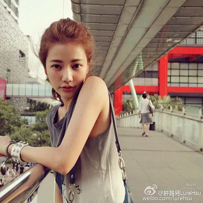 Xu Luer - Stunning Mixed-Blood Beauty photo 18