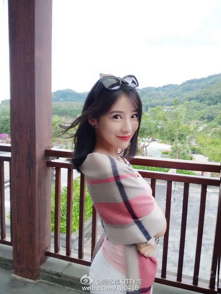 Shi Yijia: Ashley photo 14