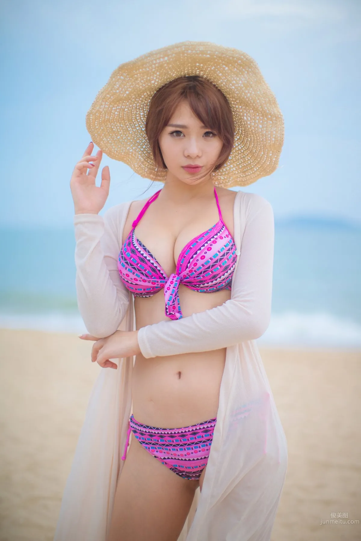 Hani HaaNi, Bikini Temptation and Top-Notch Cosplay photo 5
