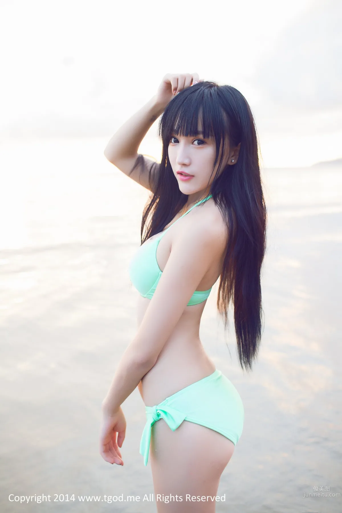 杨上萱- [TGOD推女神] 军舰上的海军女警花 沙巴系列写真 ~_1