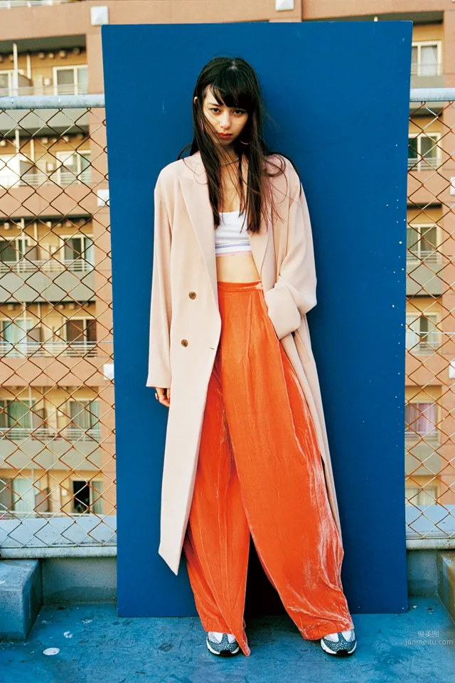 Ayami Nakajo - A Cute and Cool Mixed-Race Beautiful Girl photo 10