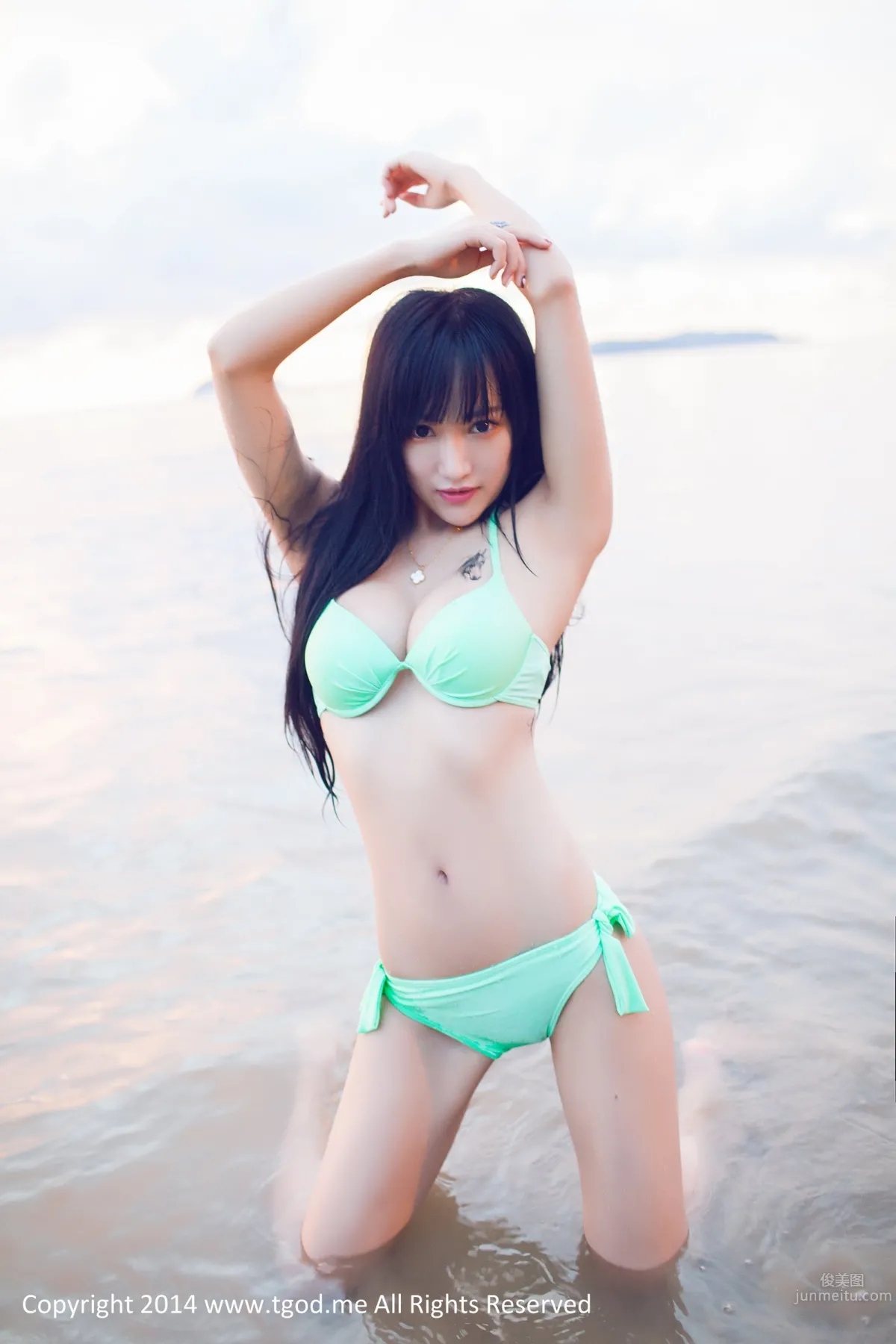 杨上萱- [TGOD推女神] 军舰上的海军女警花 沙巴系列写真 ~_13