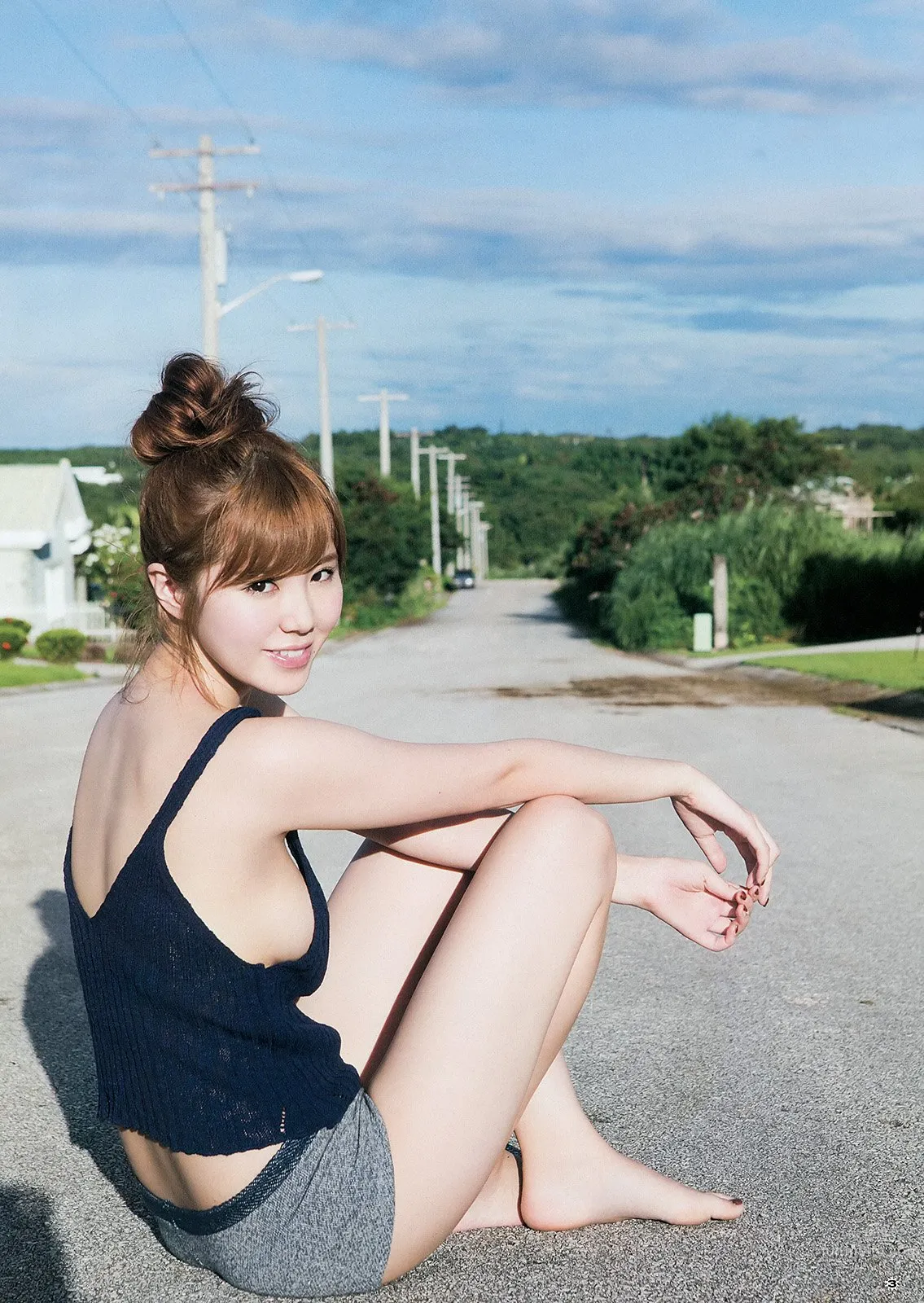 金子栞- 拥有F杯好身材的超人气美少女偶像_8