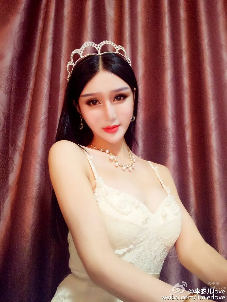 李宓儿- 湿吻女神破尺度大胆写真_5