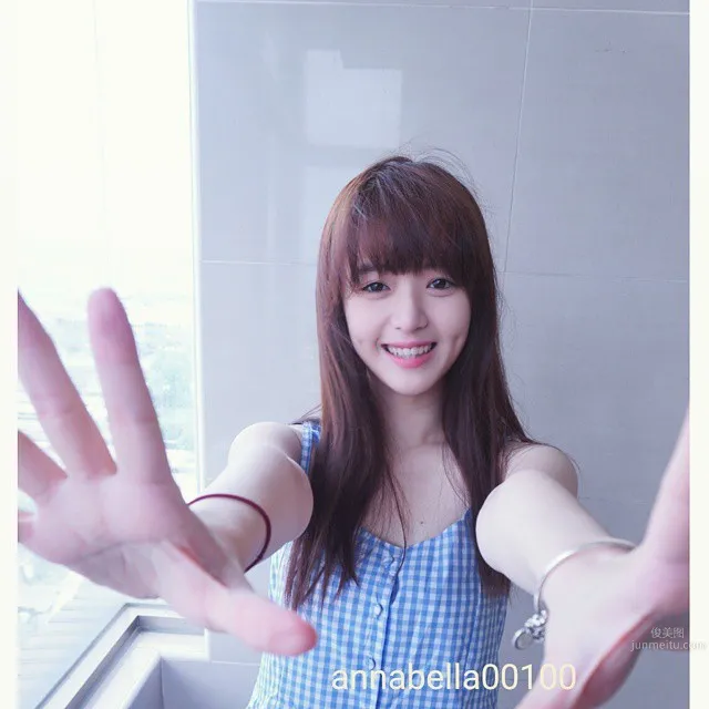 Wang Xuxu, Department Beauty Goddess Looks Break the Chart Again photo 2