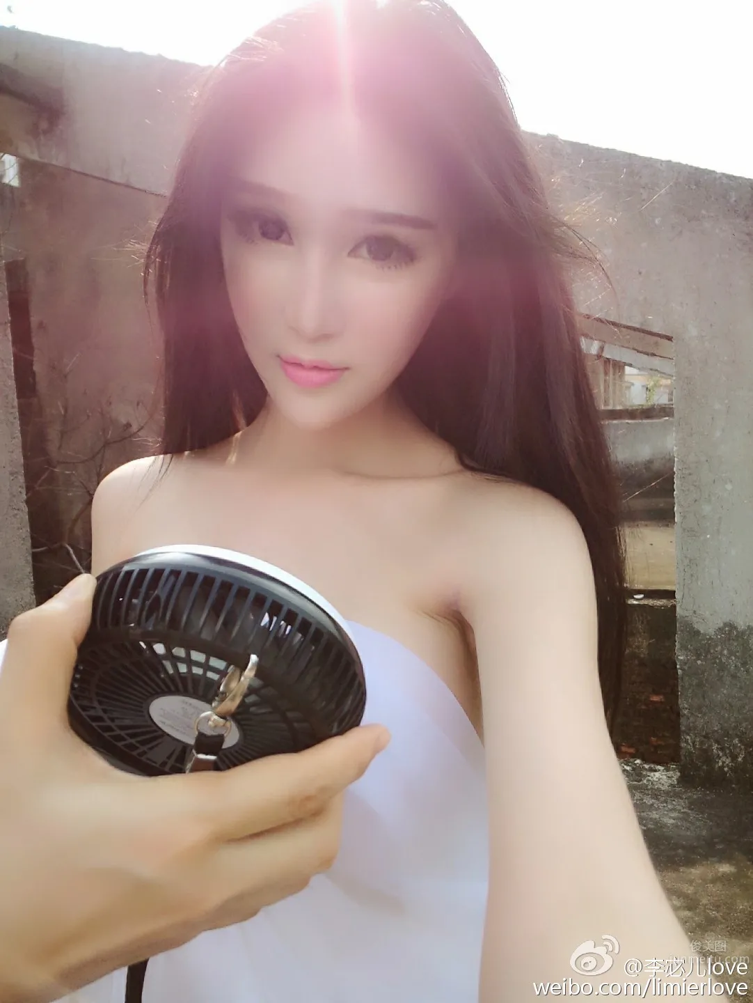 李宓儿- 湿吻女神破尺度大胆写真_26