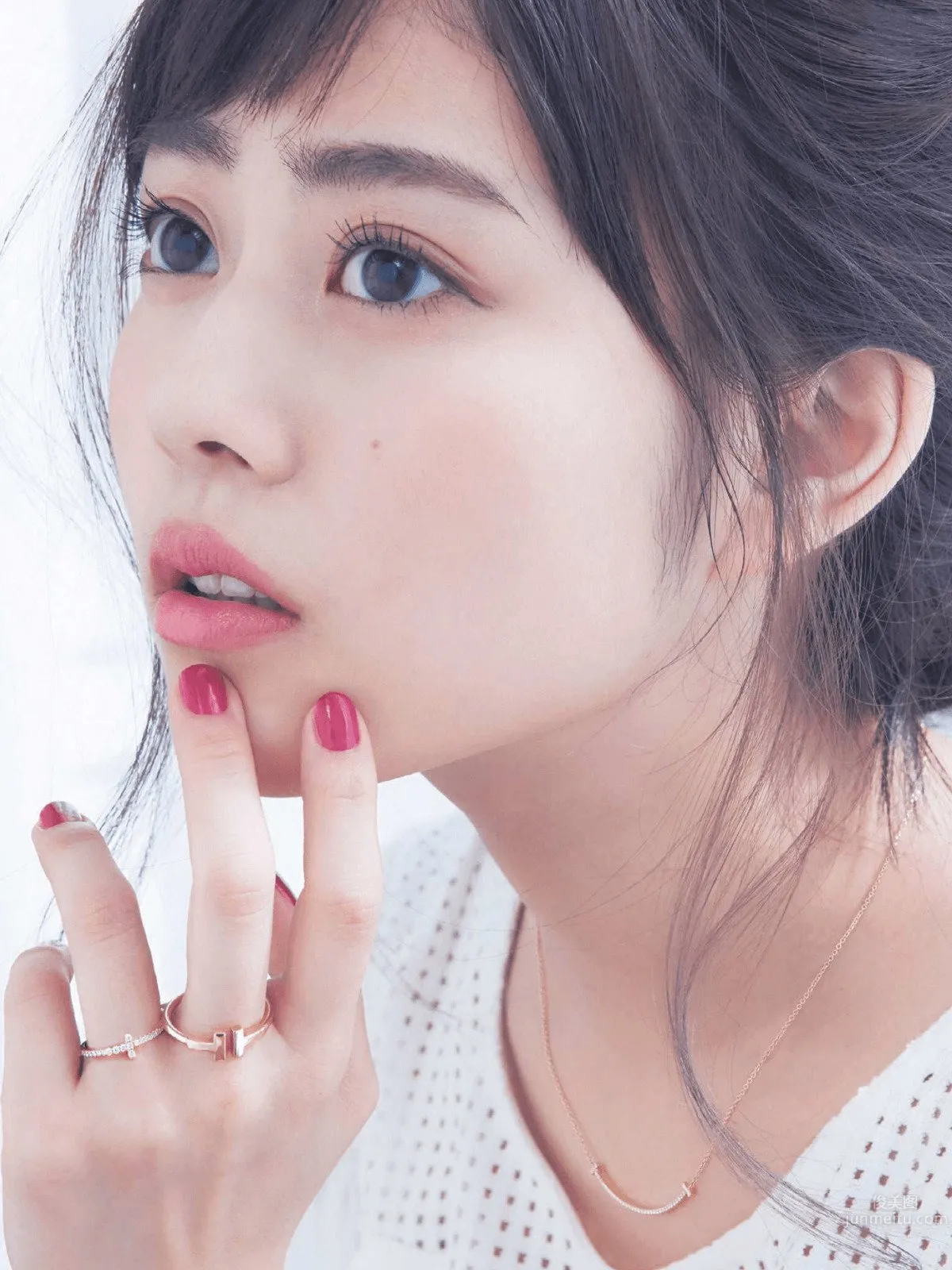 Mitsuki Takahata - The Talented Actress Who Hones Her Acting on Stage photo 11