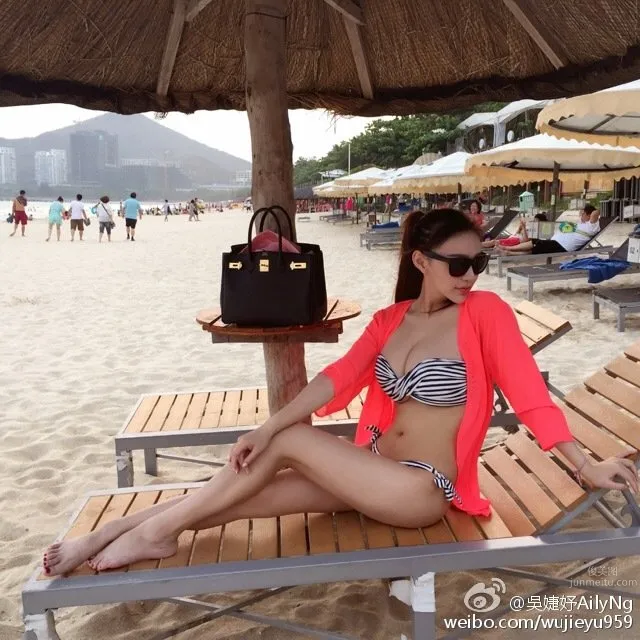 吳婕妤AilyNg- 純天然巨咪微博私房照 31