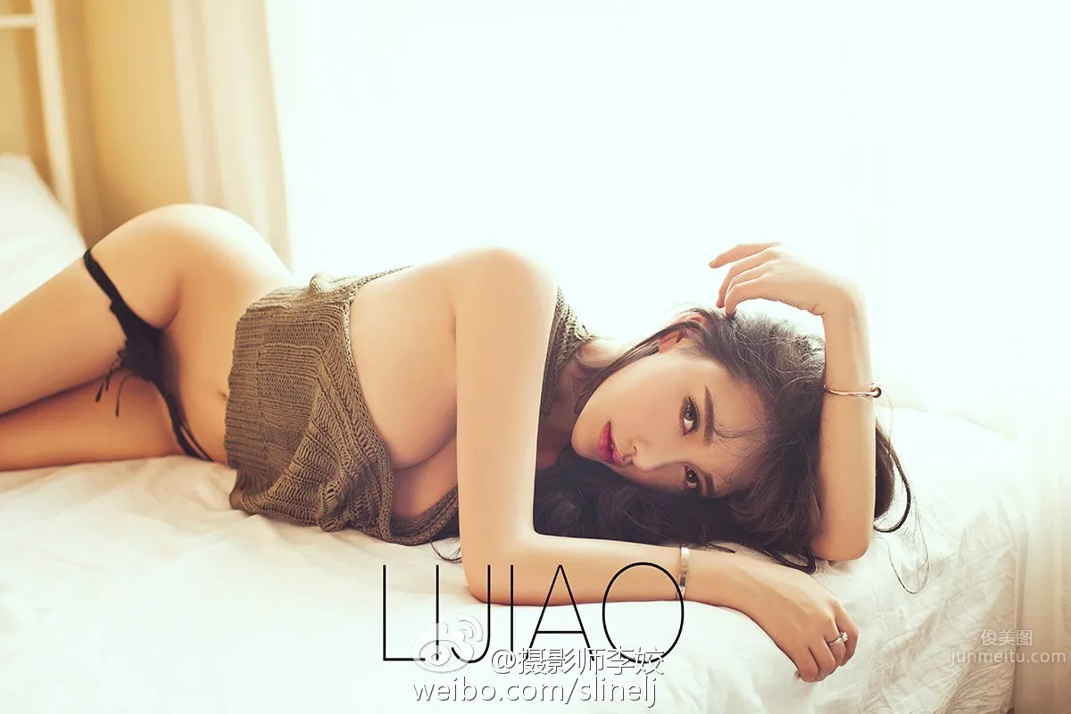 Tian Zizi Tina, Weibo Bold Photo Shoot photo 9