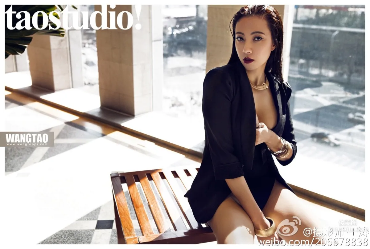 Guoer Victoria - Cold Queen's Super Huge Temptation photo 8