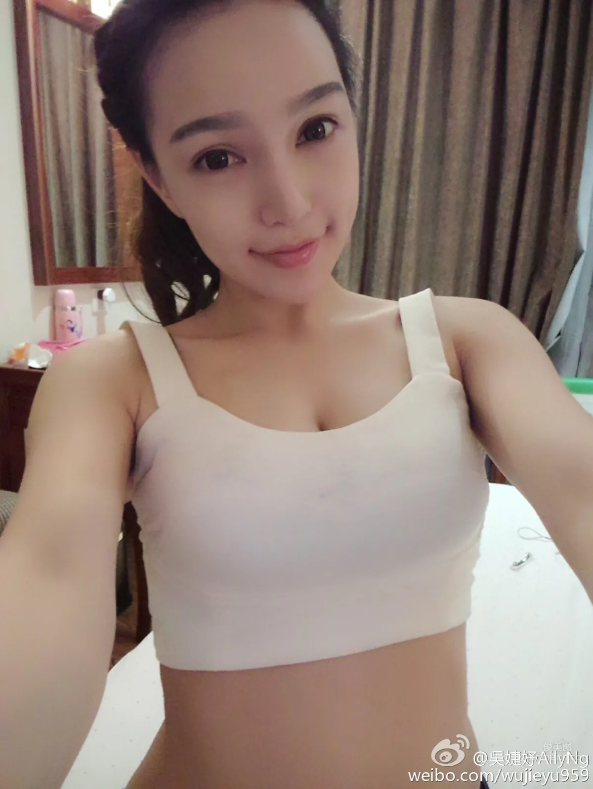 吳婕妤AilyNg- 純天然巨咪微博私房照 39