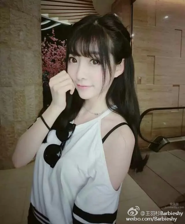 王羽杉Barbieshy- 天然呆美少女角色扮演秀_13