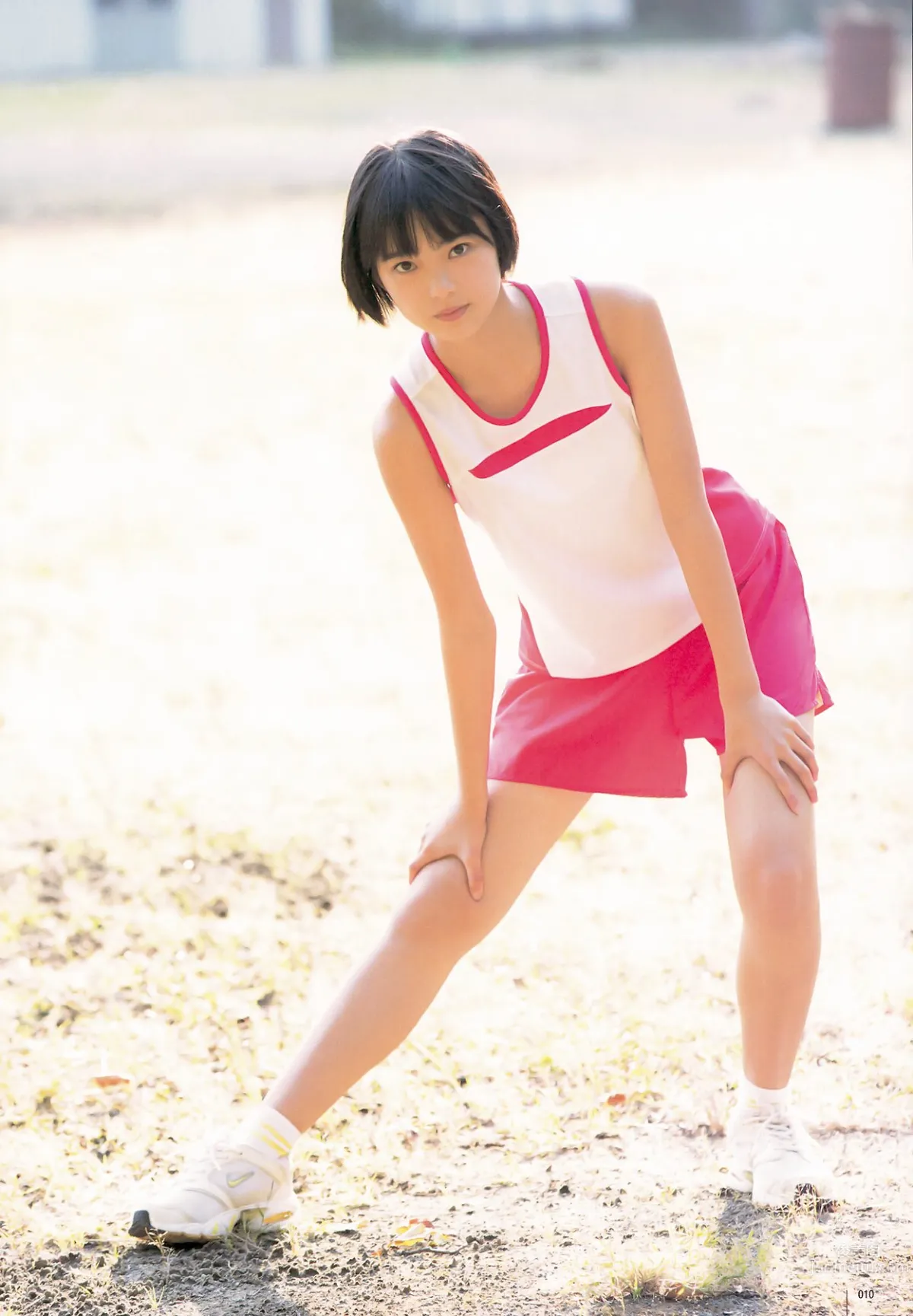 Yurina Hirate, Cute Short-Haired Beauty photo 14