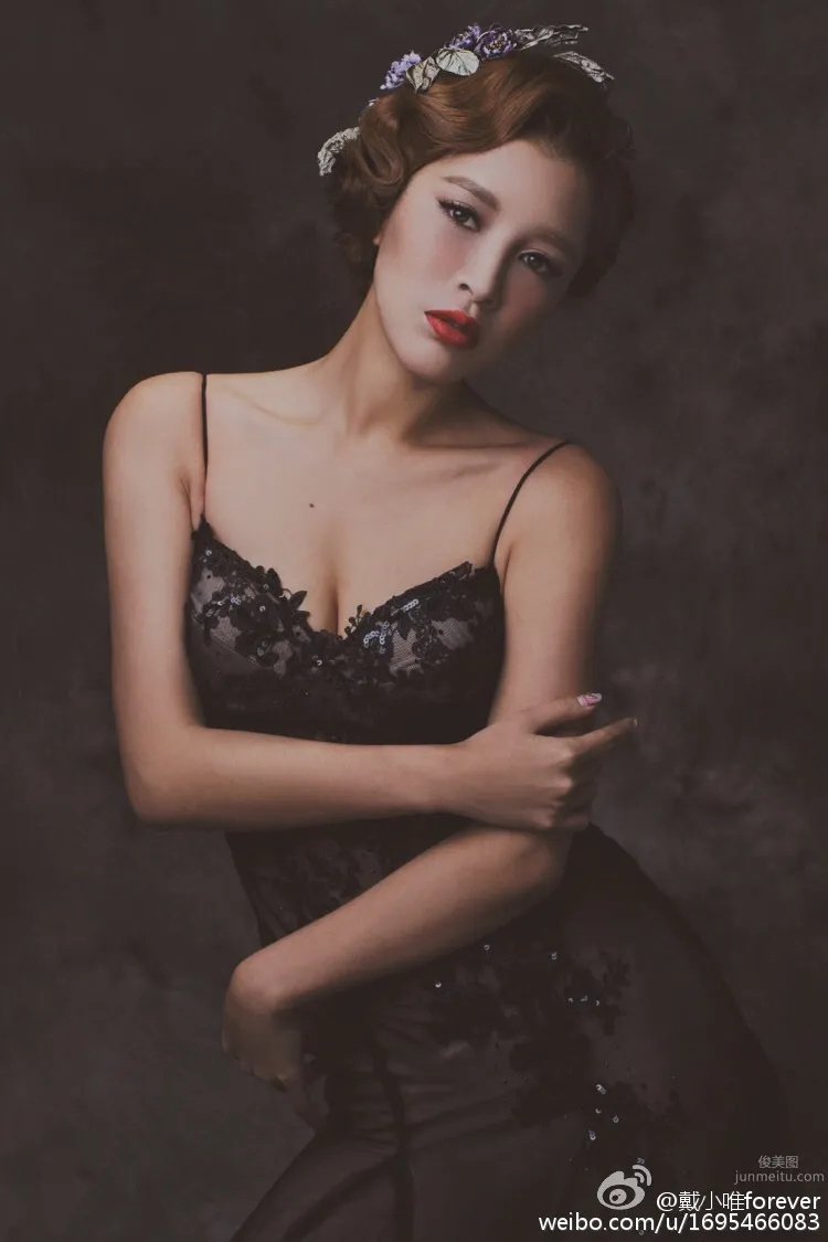 Dai Nuwang (Dai Wei), Weibo Private Shoot Photos photo 11