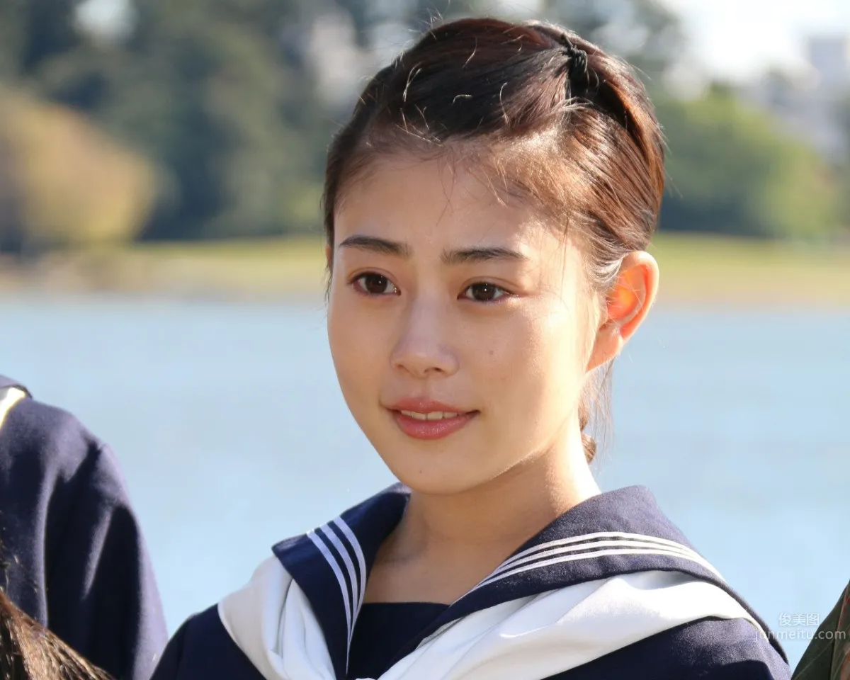 Mitsuki Takahata - The Talented Actress Who Hones Her Acting on Stage photo 16
