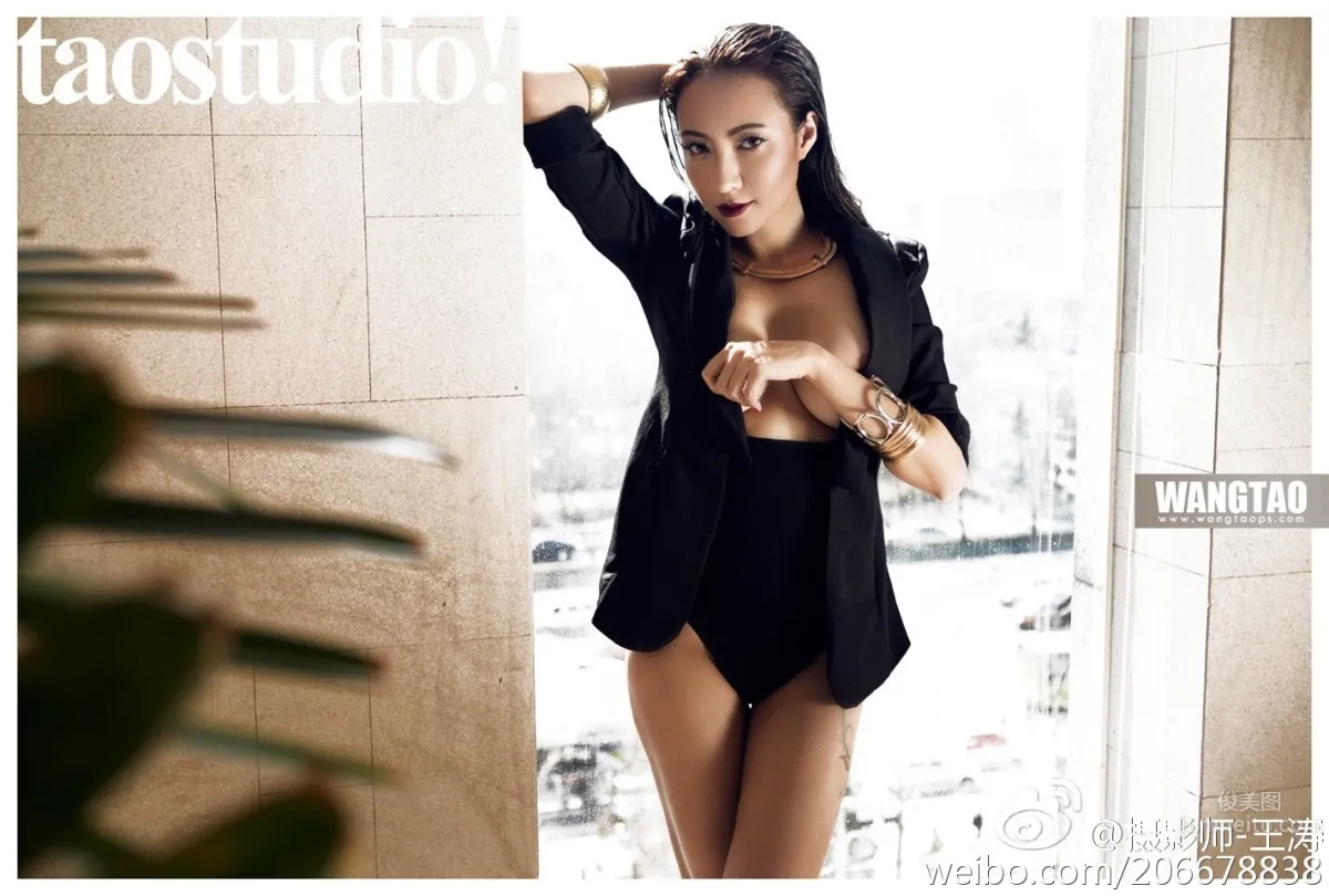 Guoer Victoria - Cold Queen's Super Huge Temptation photo 5