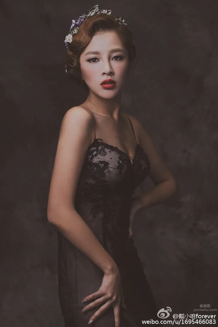 Dai Nuwang (Dai Wei), Weibo Private Shoot Photos photo 9
