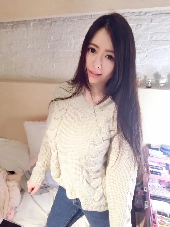 劉六甯- G奶正妹老闆娘誘惑性感睡衣照 15
