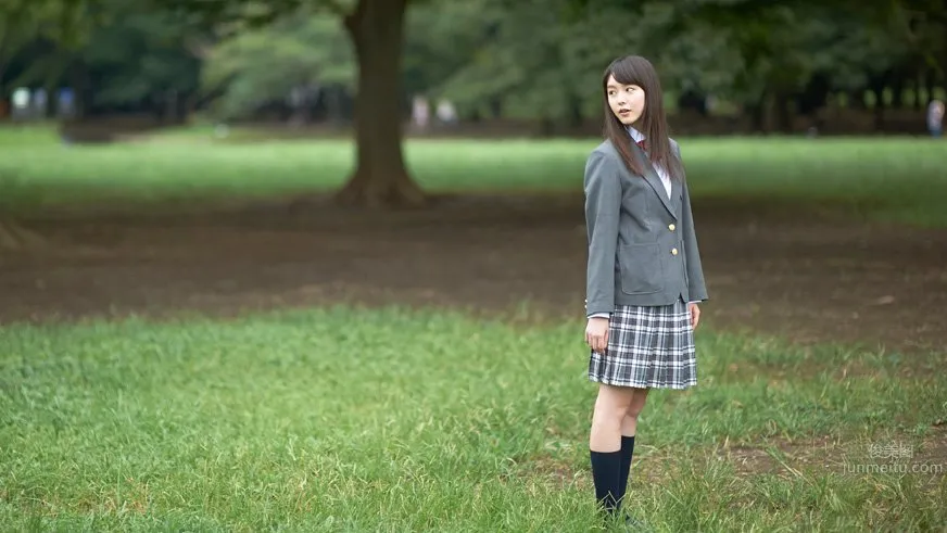 Erika Karata - A Current High School Girl Full of Natural Charm photo 12