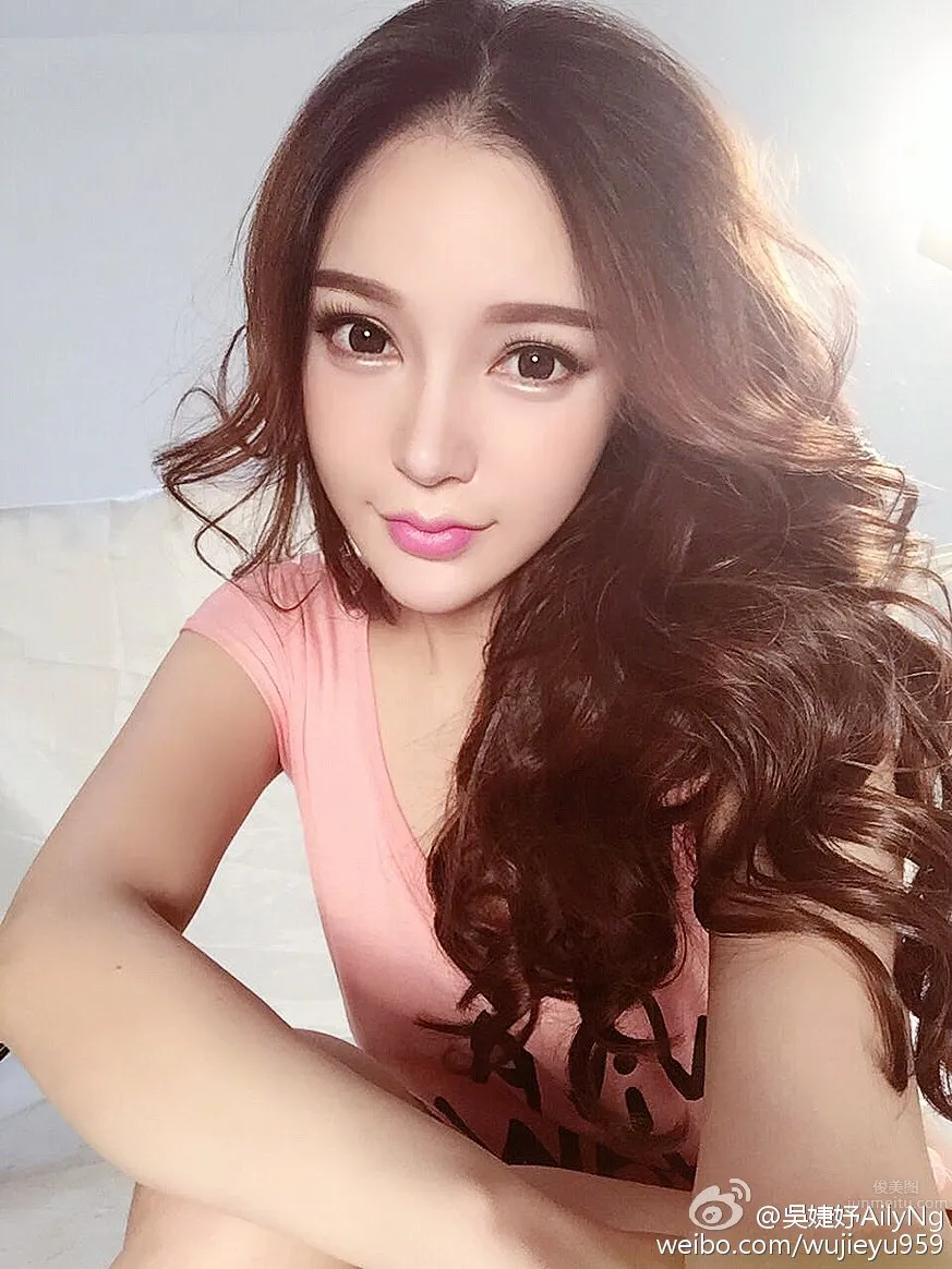 吳婕妤AilyNg- 純天然巨咪微博私房照 5