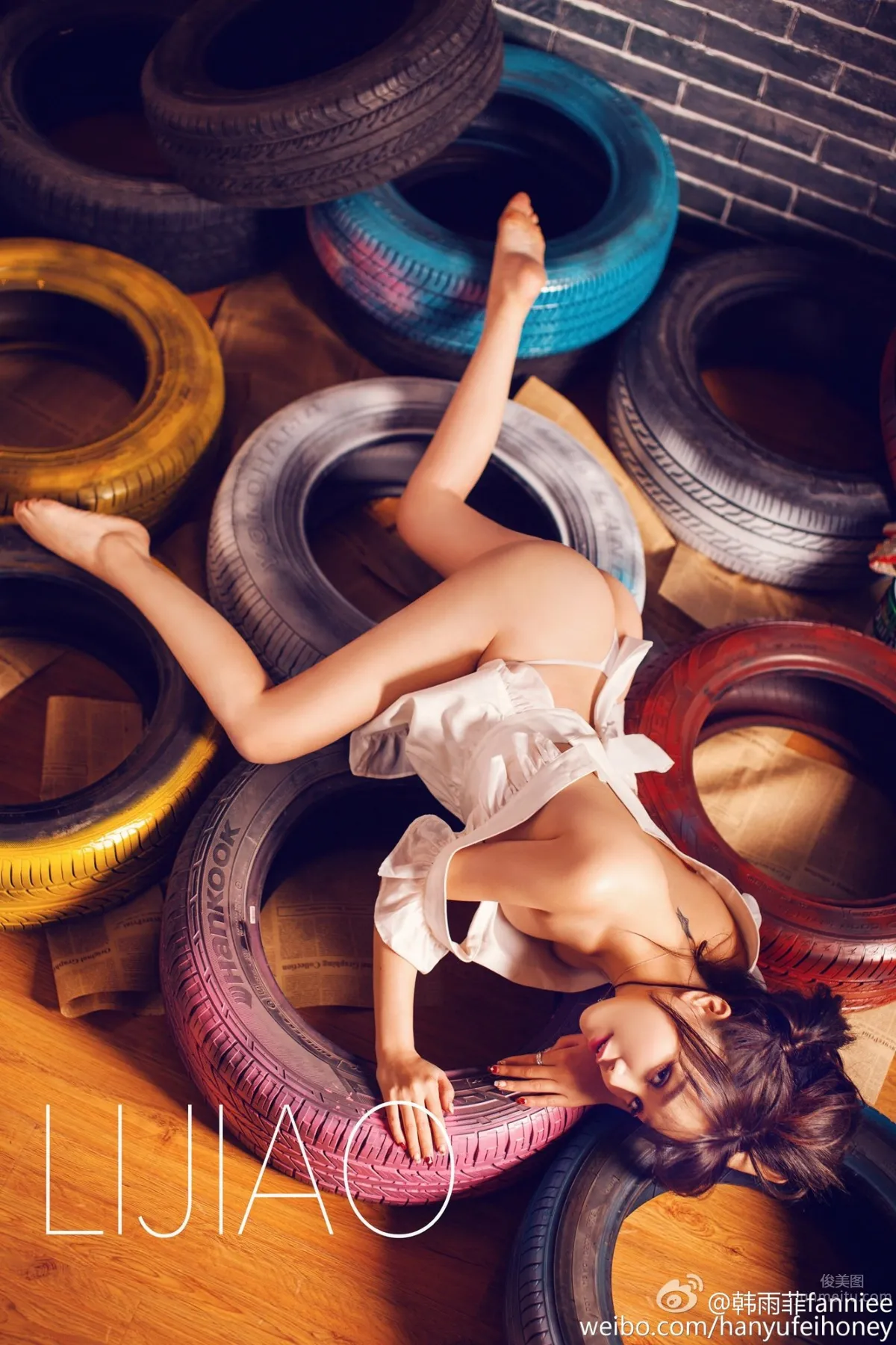 Han Yufei - Top Grade Home Black Stockings and Seductive Curves photo 14