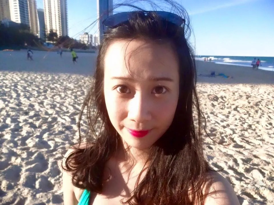 Zhang Wenting - The Busty Girl Who Went Viral on Beauty Boards Is So Fierce photo 4