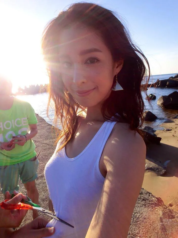 Christina Mok - Taiwanese-American Mixed-Race Model, National School Senior photo 4