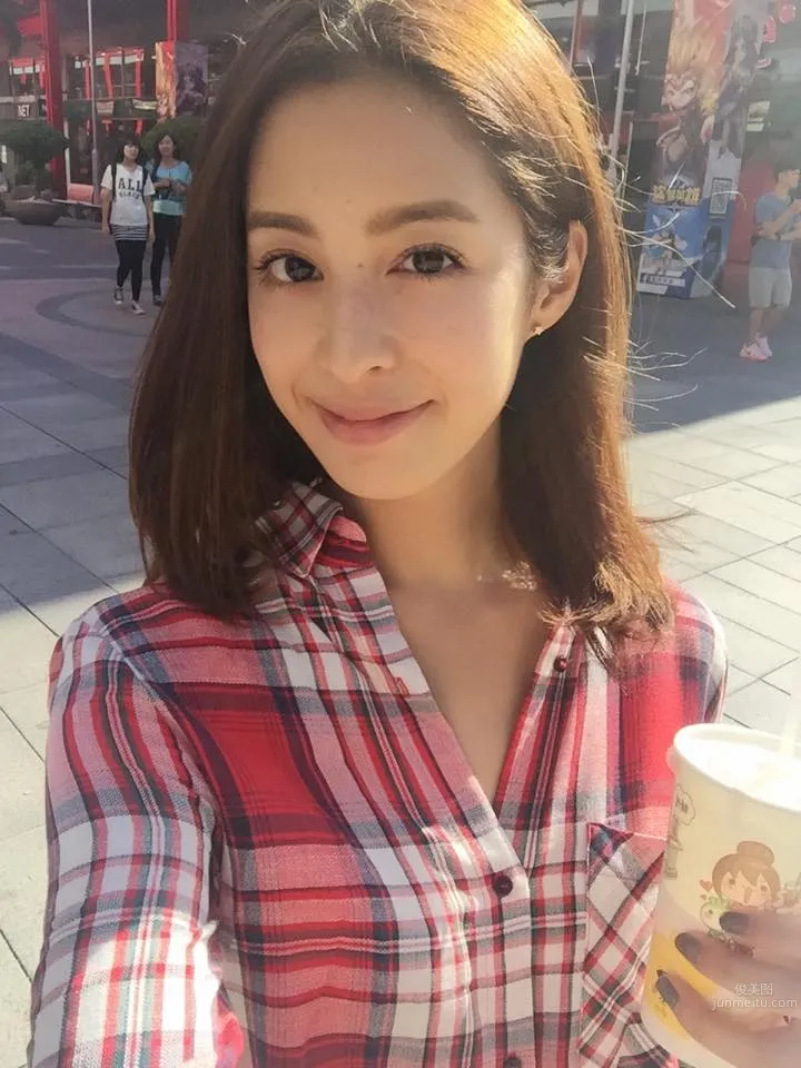Christina Mok - Taiwanese-American Mixed-Race Model, National School Senior photo 12