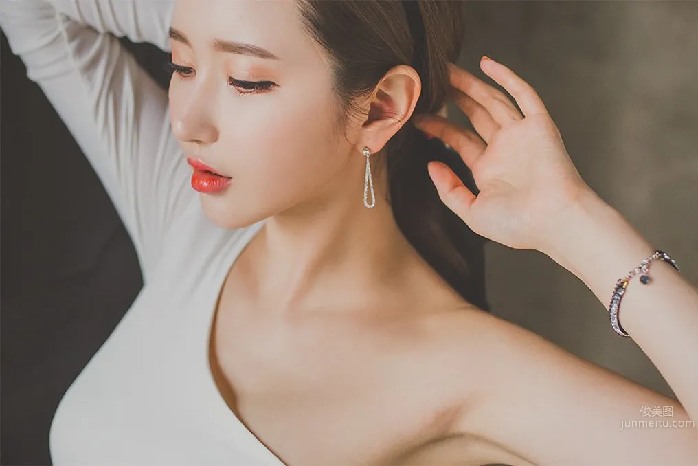 李妍靜(이연정)- 家居絕美高雅氣質寫真 32