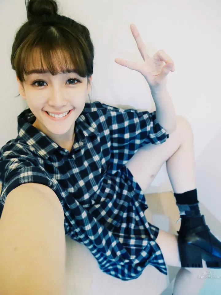 Tumei Wusami, Quirky Long-Legged Model Beauty photo 29