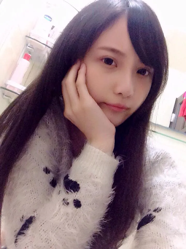 Liu Fangxuan - Looks Like Risa Sasaki! The MRT Girl Who Got Pushed to the Top on PTT Beauty Board photo 4