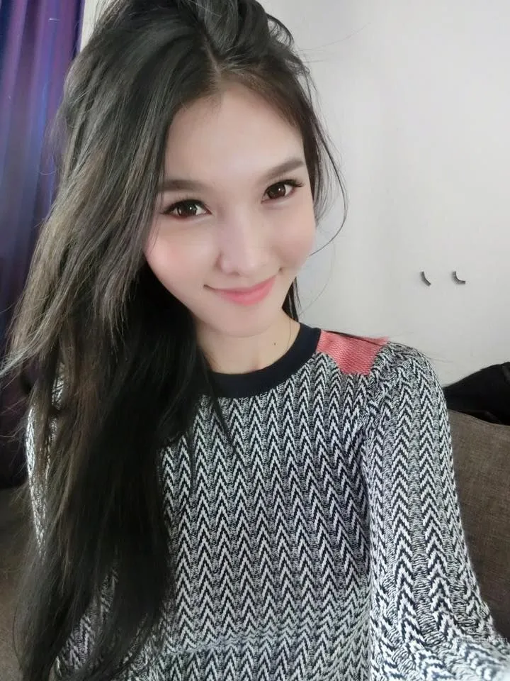 Sophida Rachanon - Sexy Eye-Teasing Thai Beauty photo 1