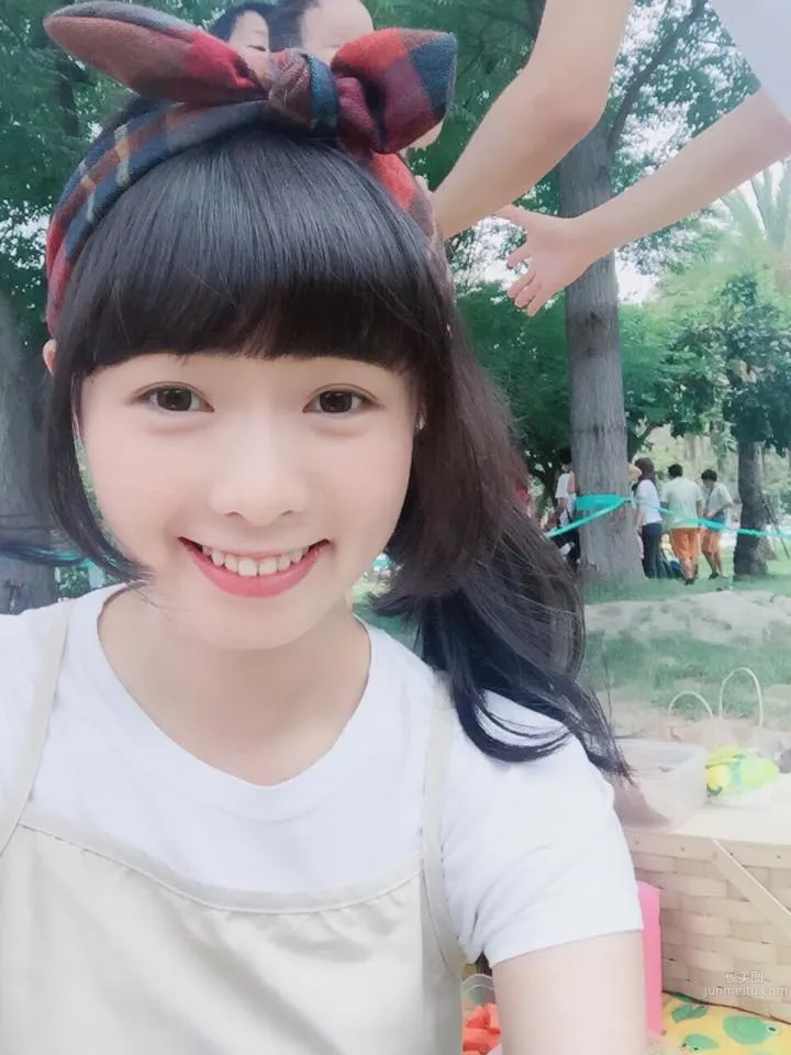 Dewi Chien, High-Face-Value Oxygen Beauty photo 4