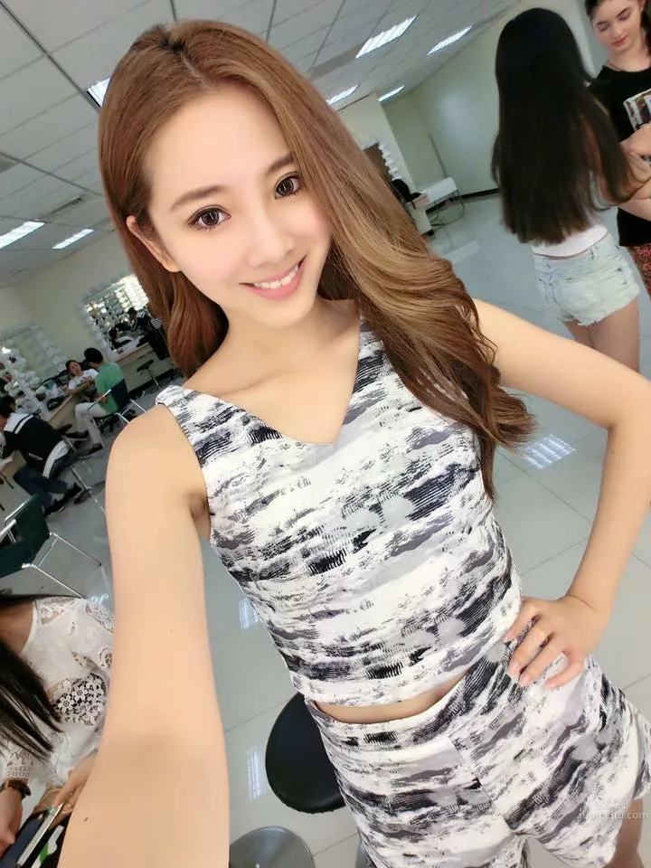 鋇鋇(黃鋇铢)- 好甜美的九頭身美少女冠軍正妹 25