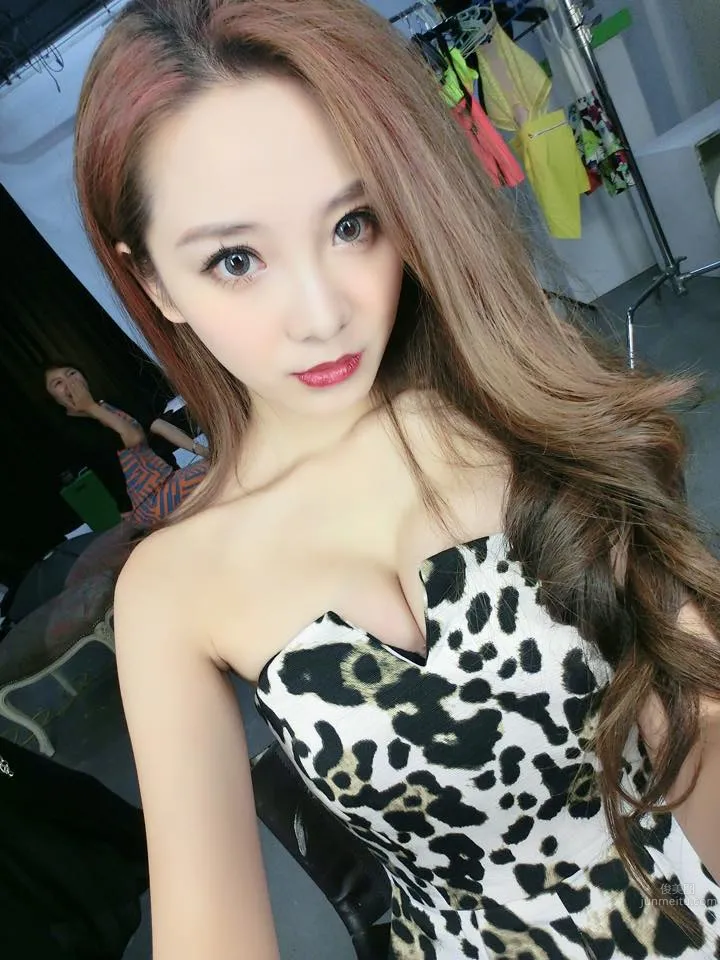 鋇鋇(黃鋇铢)- 好甜美的九頭身美少女冠軍正妹 24