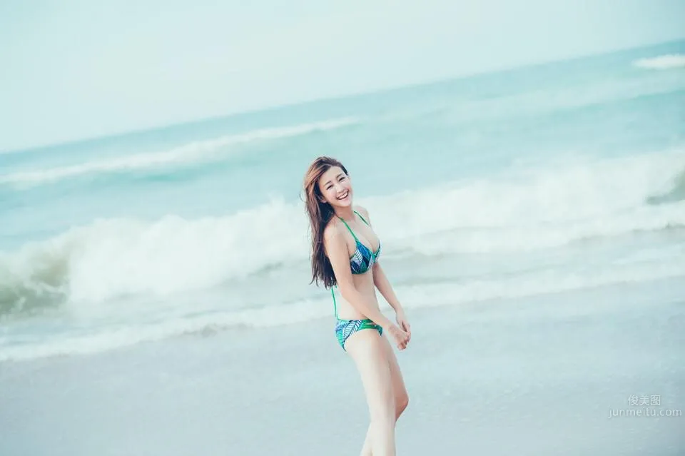 Tumei Wusami, Quirky Long-Legged Model Beauty photo 13