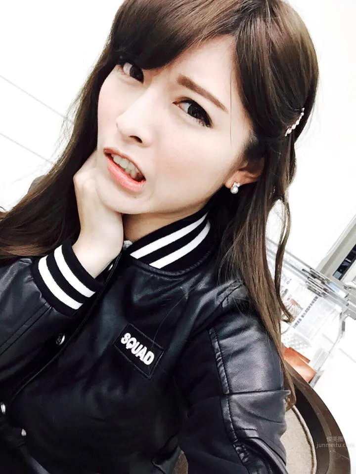 Candy Liao, Sweet Ice Beauty Who Loves Riding Heavy Motorcycles photo 22