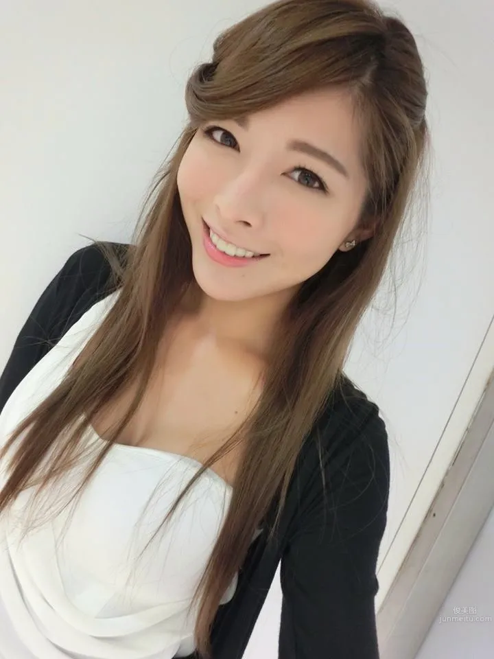 Candy Liao, Sweet Ice Beauty Who Loves Riding Heavy Motorcycles photo 4