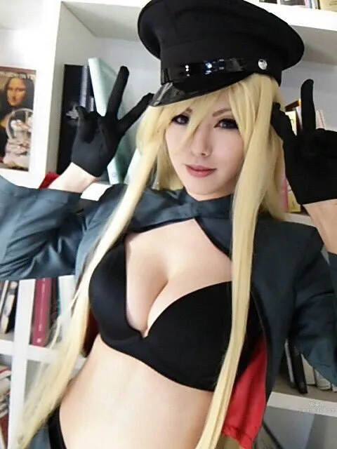 砂月馨- 高冷又有好身材的腐女Coser_1