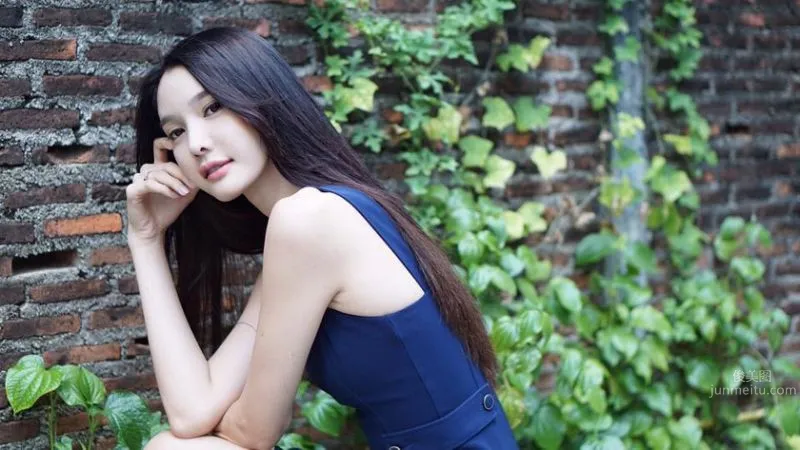 Sophida Rachanon - Sexy Eye-Teasing Thai Beauty photo 13